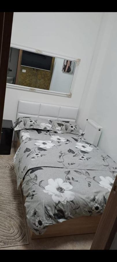 Bistro Centru Vechi Craiova Hotell Eksteriør bilde