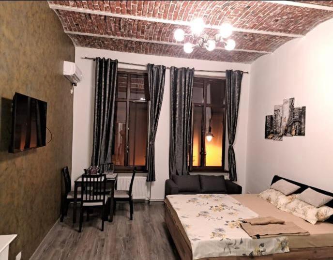Bistro Centru Vechi Craiova Hotell Eksteriør bilde